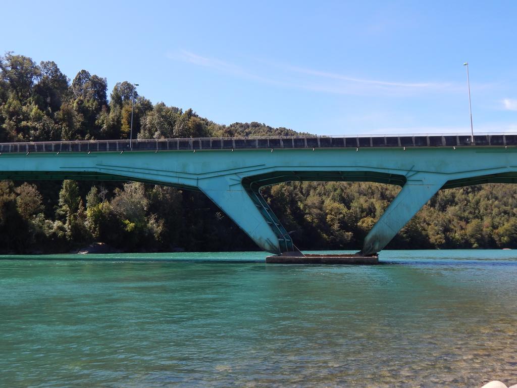Cabanas Nutrias Patagonicas Puelo River Exterior foto